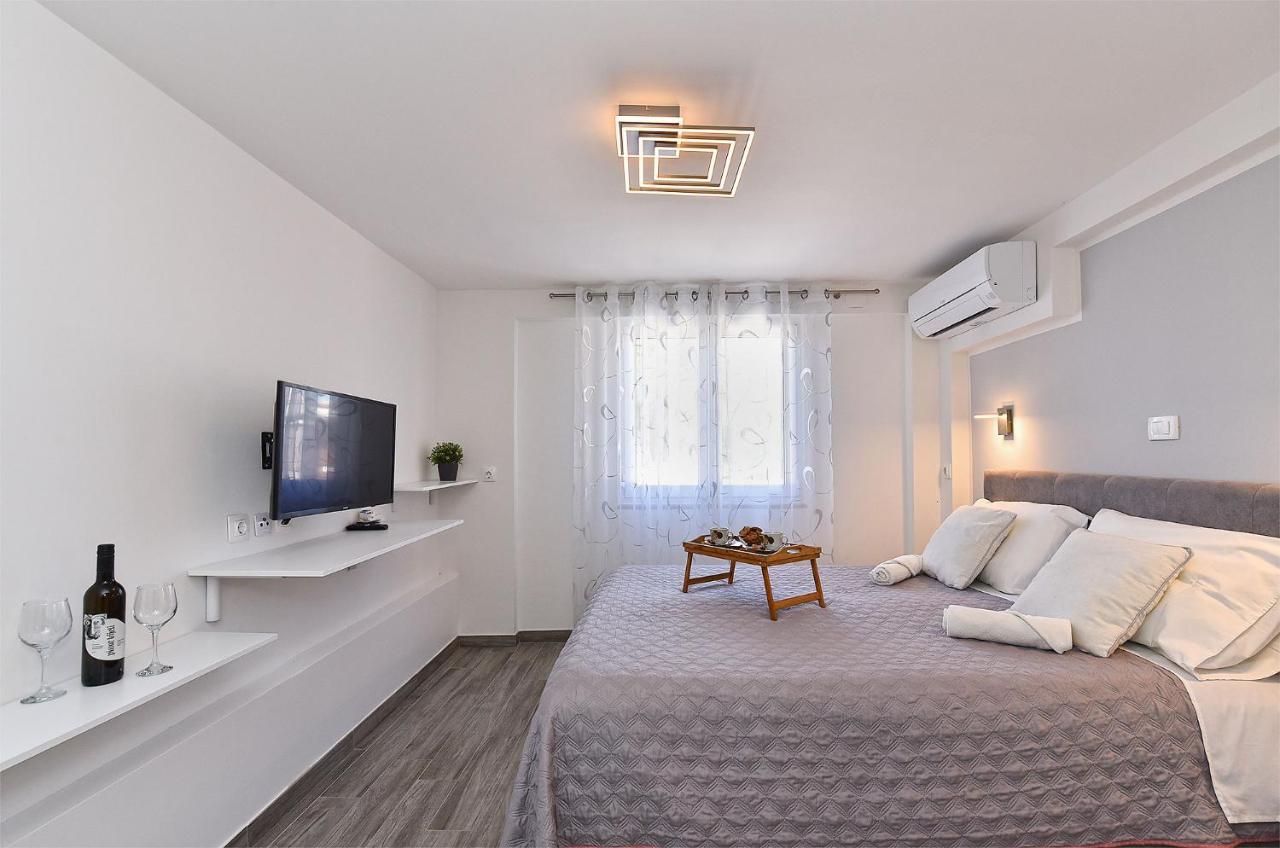 Double Room With Pool 2261 Medolino Esterno foto