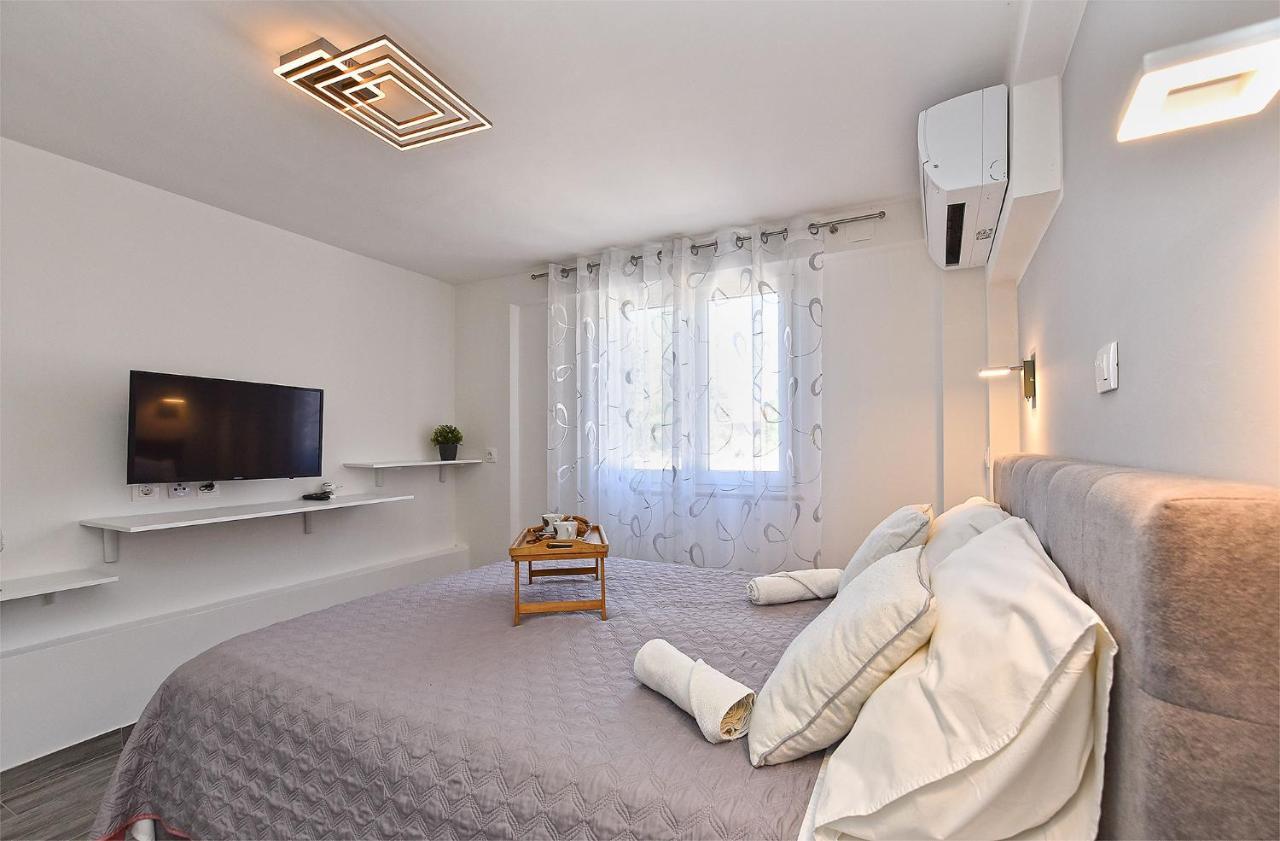 Double Room With Pool 2261 Medolino Esterno foto